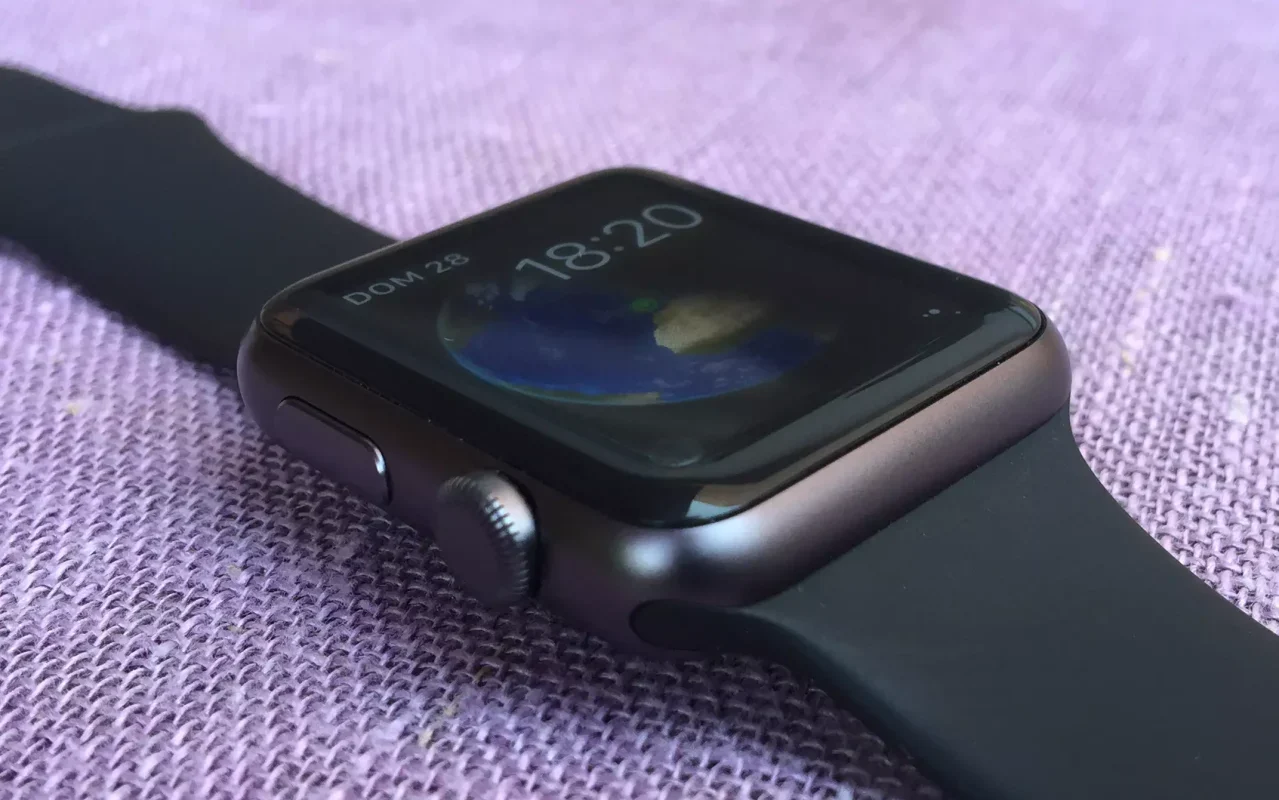 Apple seeks to add a camera to its Watch