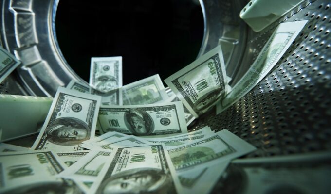 Tornado Cash es la nueva forma de retiro de dinero por los criptohackers