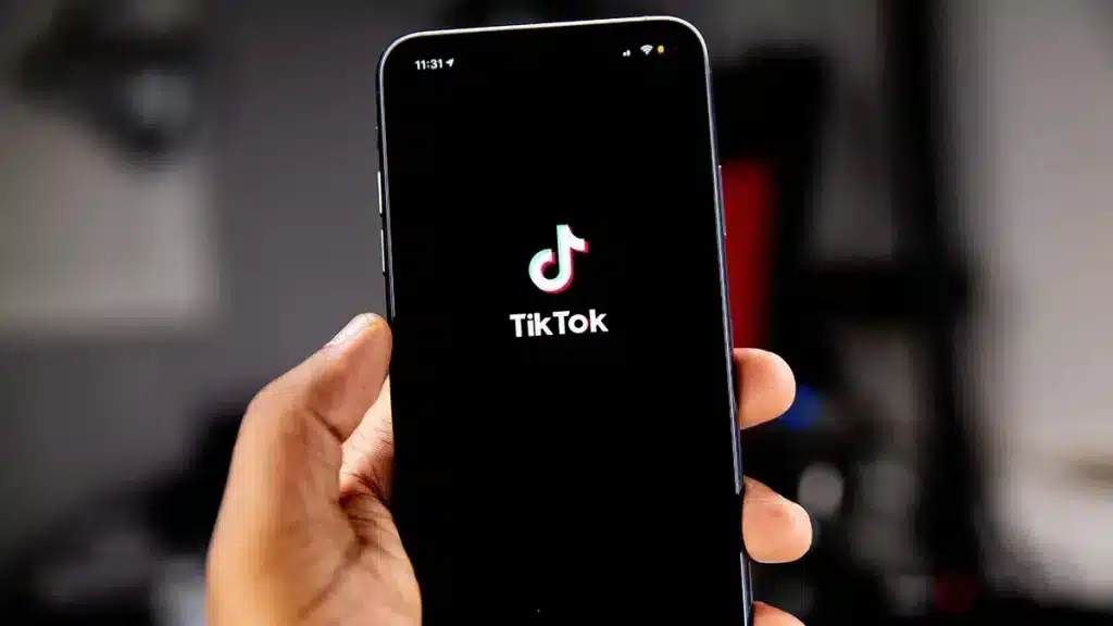 TikTok niega que se encuentre robando contrasenas