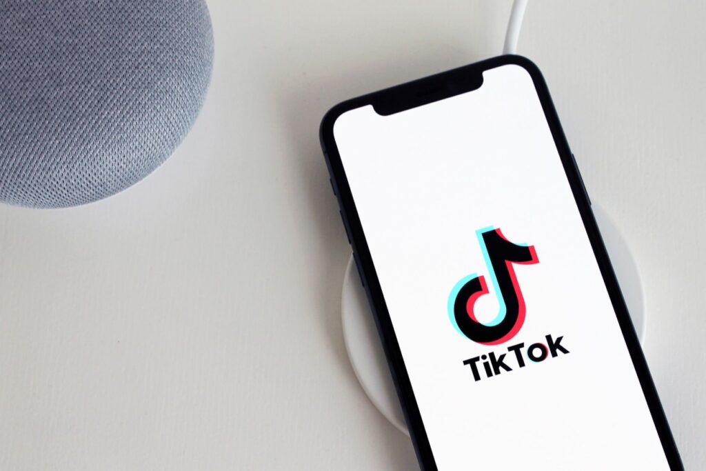 El algoritmo de Tiktok y su generacion de exitos e1666698303695