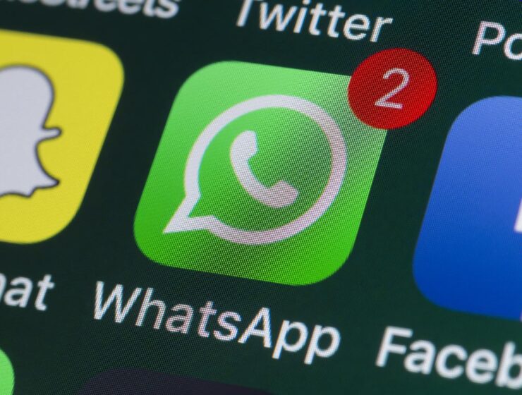 Intimidación y contenido dañino de WhatsApp para los niños