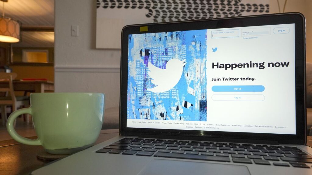 Twitter Blue ya cuenta con fecha de relanzamiento