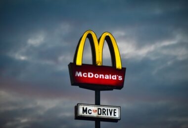 McDonald's finaliza la prueba de IA en sus Drive-Thrus: ¿un paso atrás en la automatización?