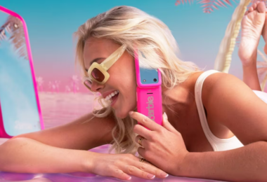 Barbie Flip Phone un regreso al pasado que fomenta la desconexión digital